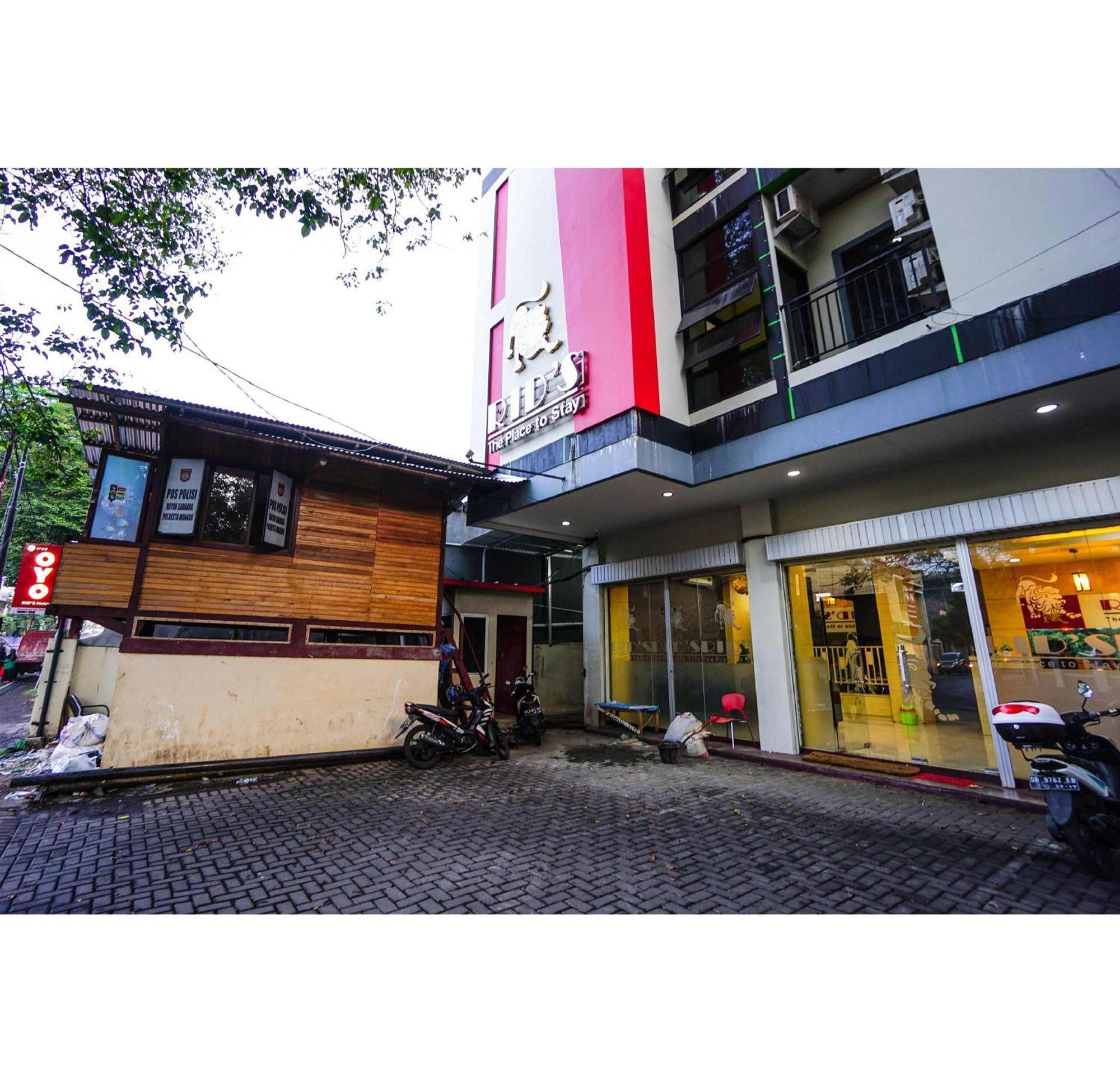 Hotel O Makassar Near Gereja Advent Tikala Baru Formerly Rid'S Hotel Manado Exterior photo